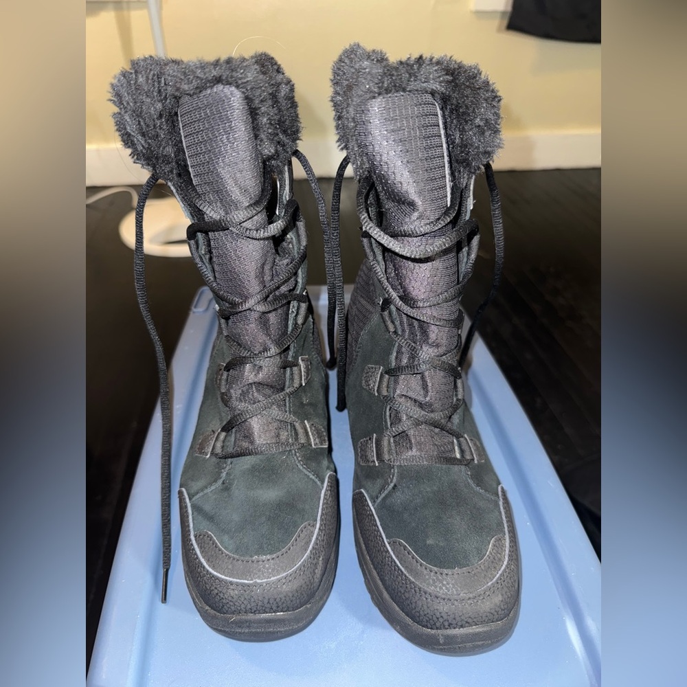 Columbia Women's Winter Boots - Black